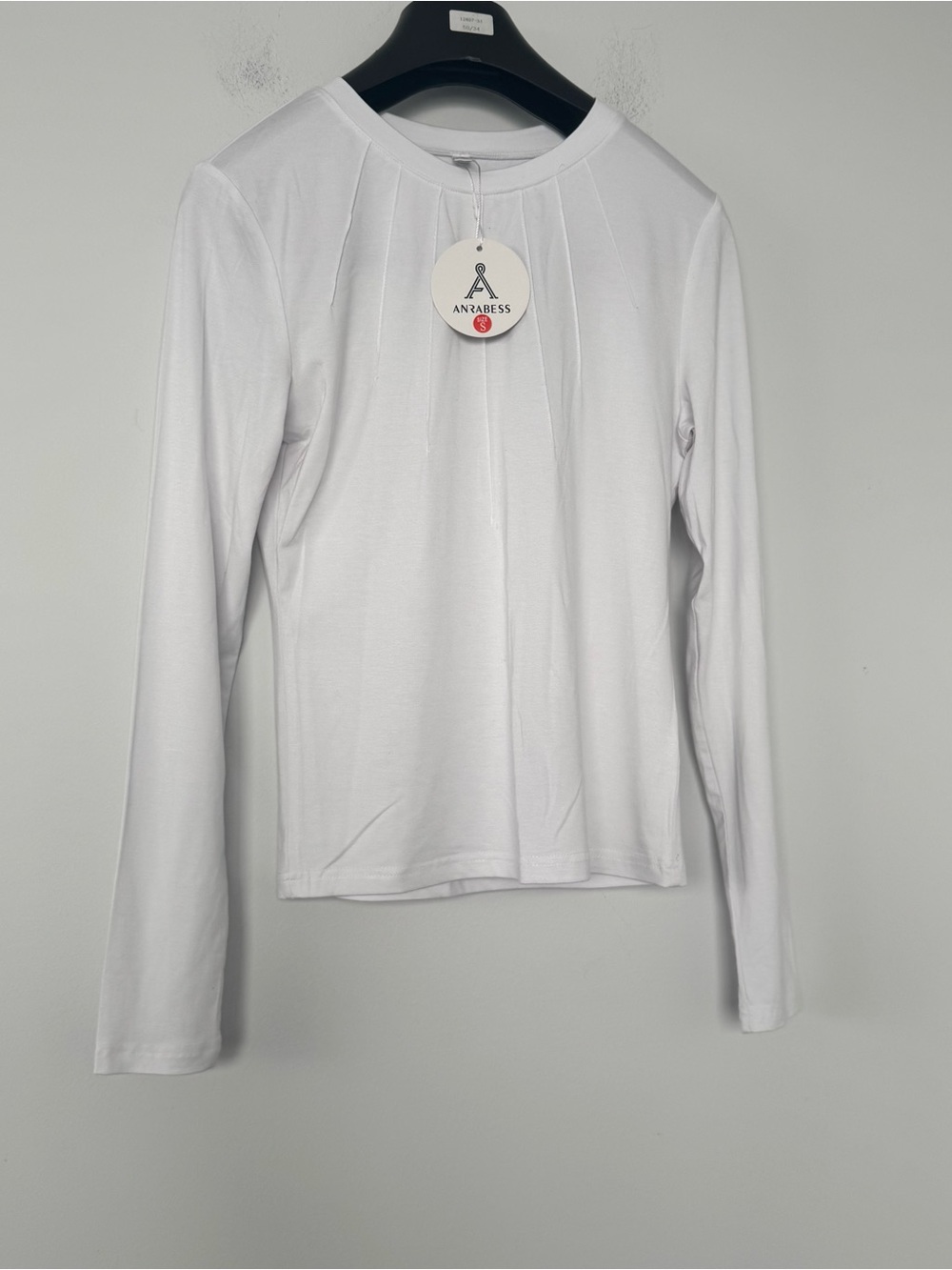 NWT Anrabess White Top Pleated Front Long Sleeve Crewneck S Ribbed Knit